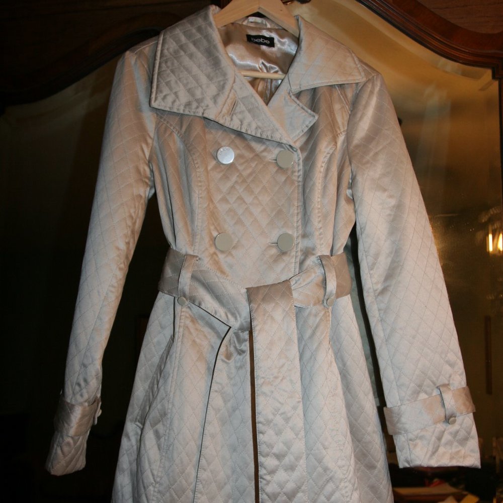 Mood for a spring coat? Bebe quilted long jacket, size Large